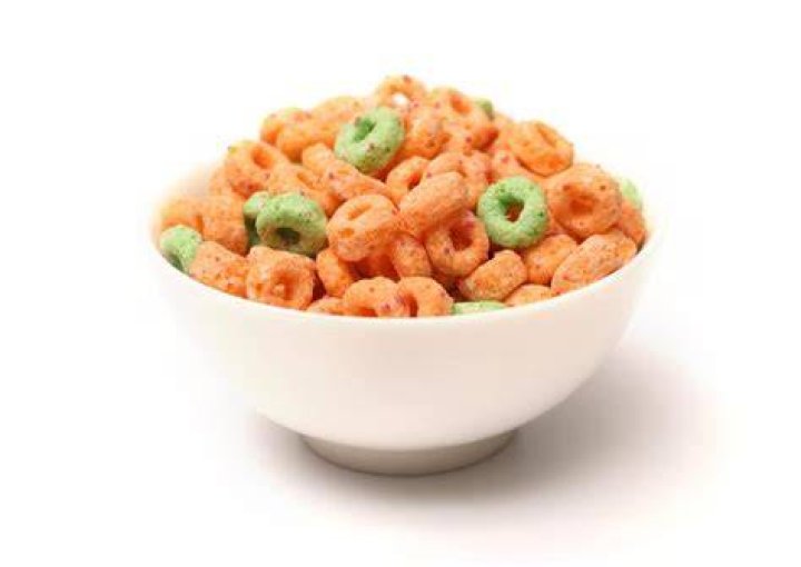 Can birds eat Apple Jacks cereal?