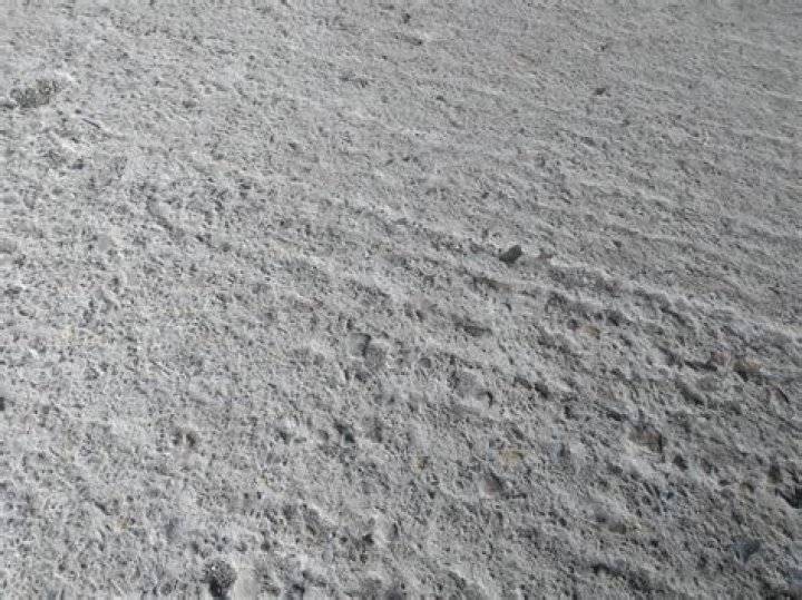 Can rough concrete be smoothed?