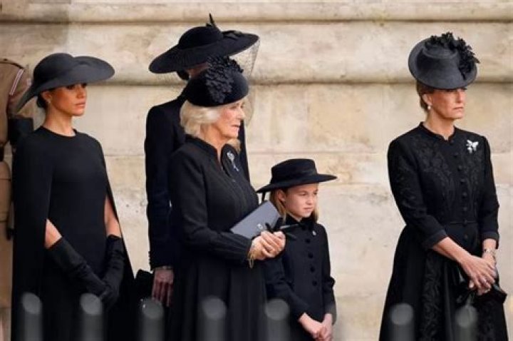 Can the Royal family wear black?