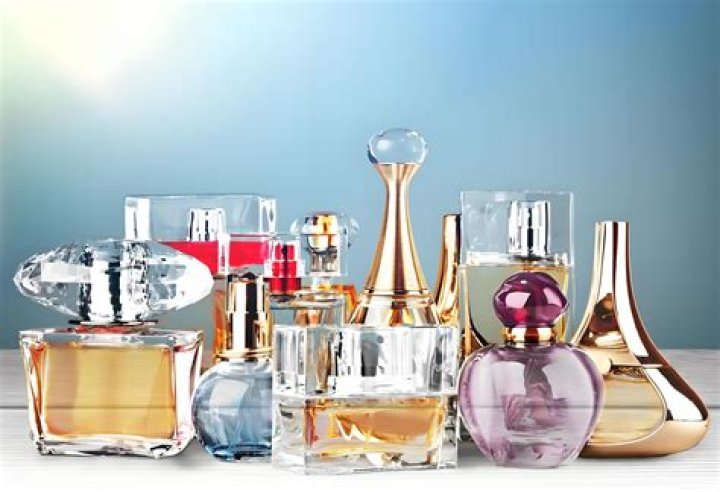 Do cats like perfume?