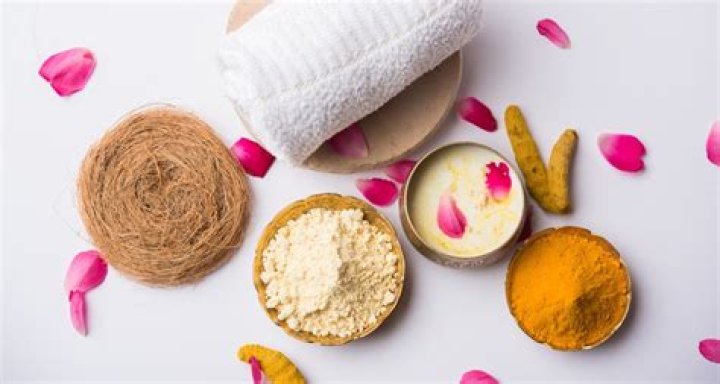 Does Haldi remove tan?