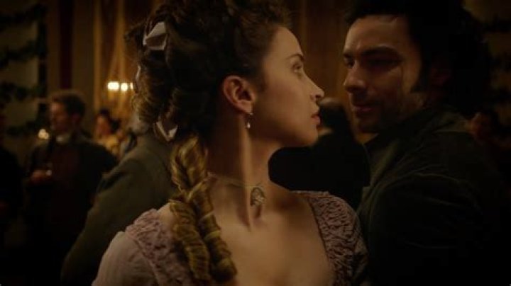 Does Ross Poldark sleep with Elizabeth?