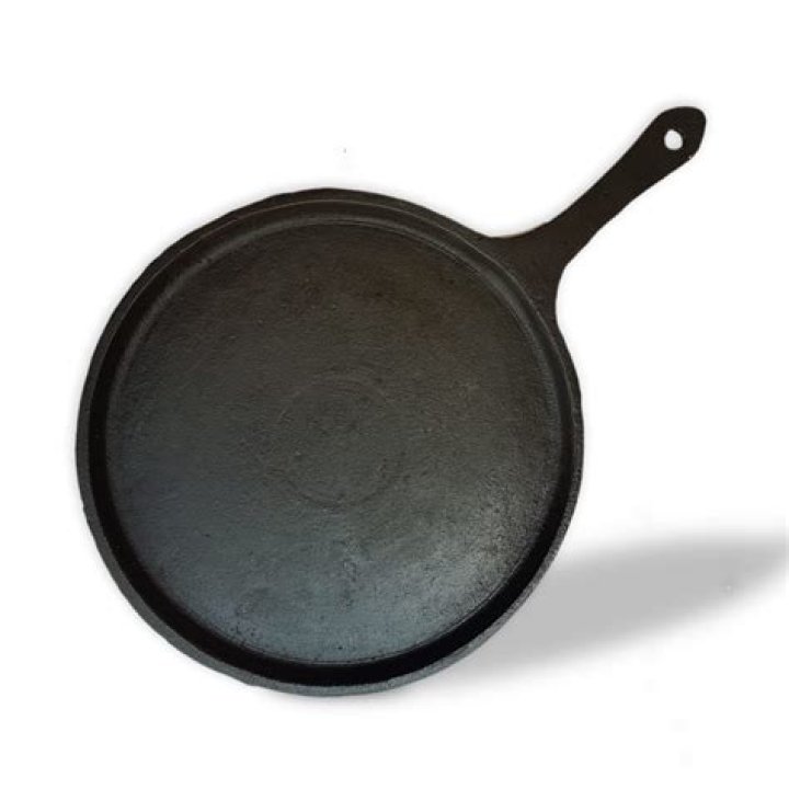 Is cast iron tawa good?