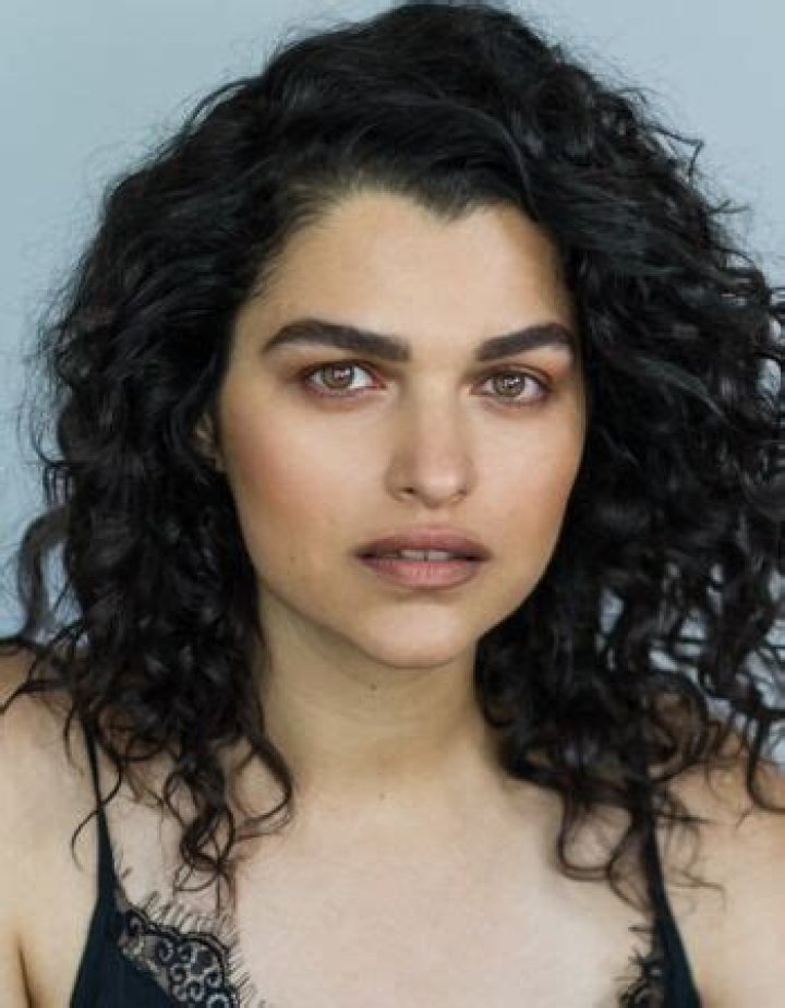 Is Eve Harlow in Titans?