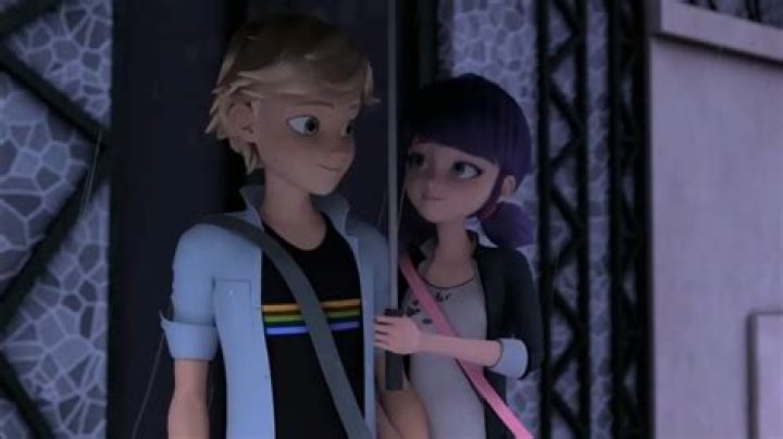 Is Marinette and Adrien dating in season 4?