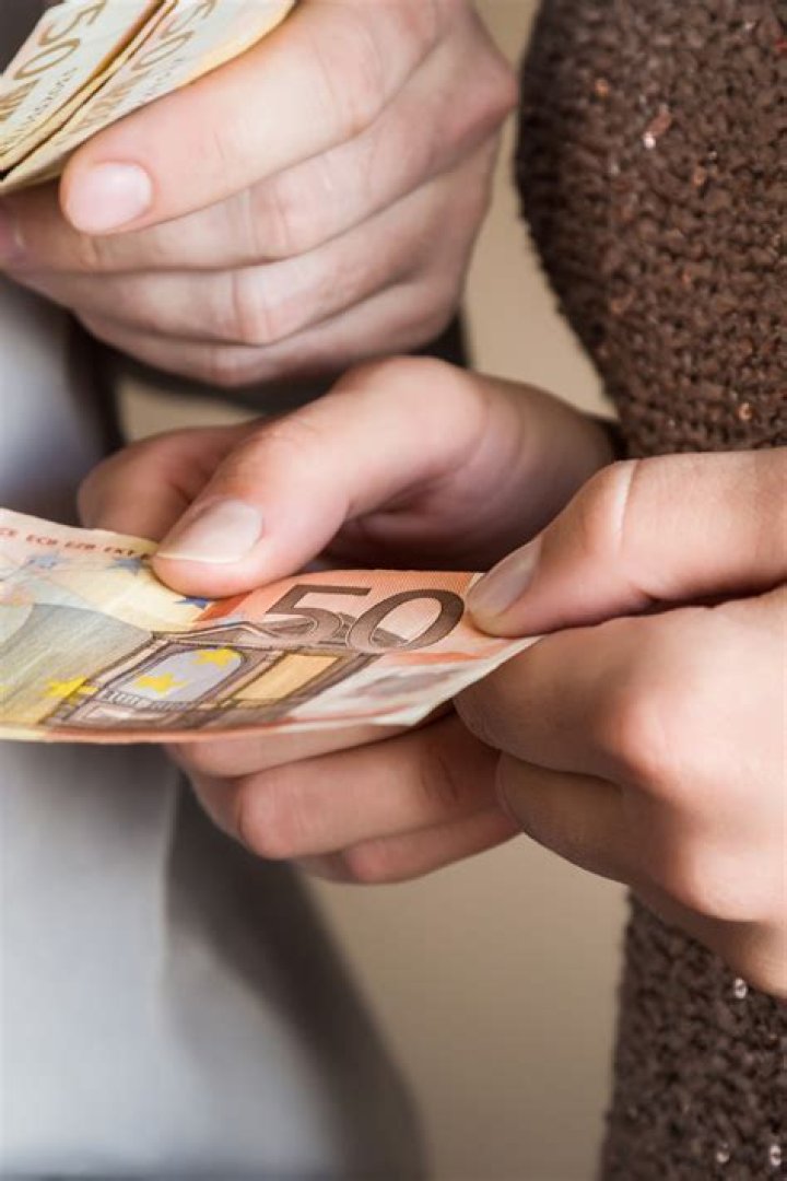 Should a husband give his wife spending money even if she works?