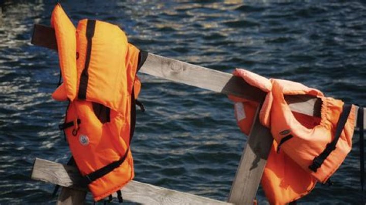What does PDF mean in life jackets?