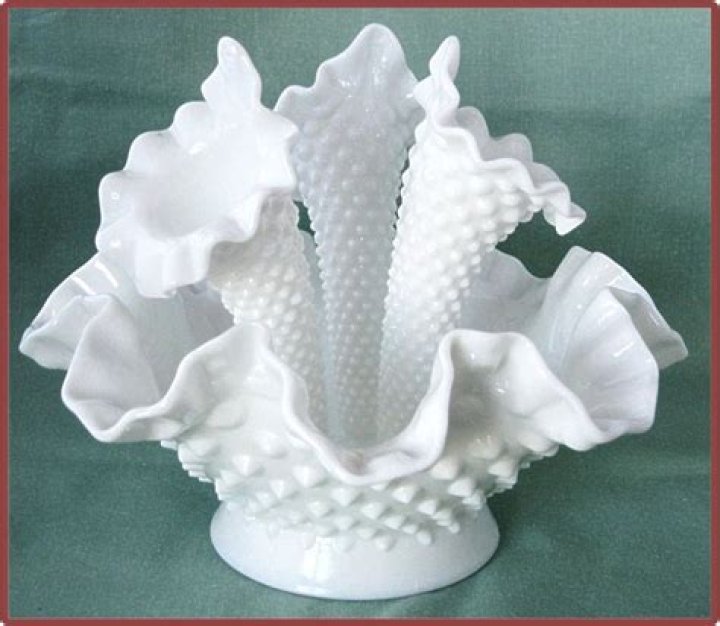 What is hobnail milk glass?
