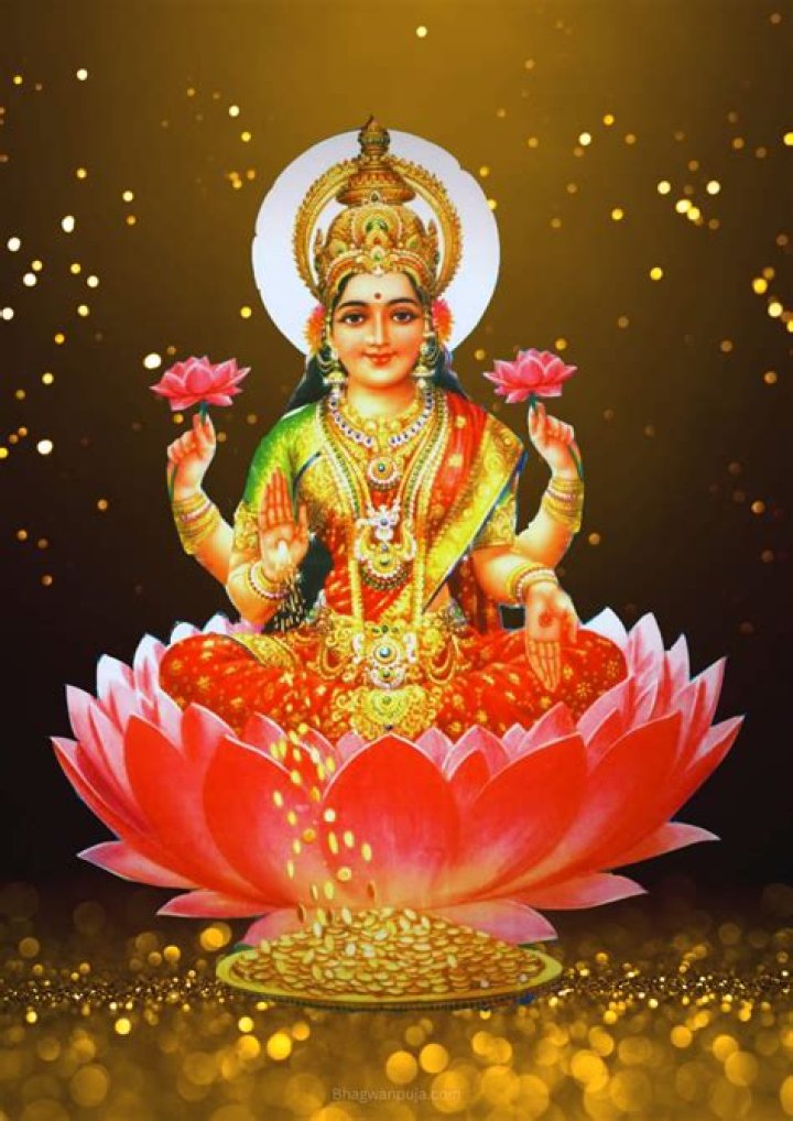 Which Lakshmi photo is good for home?