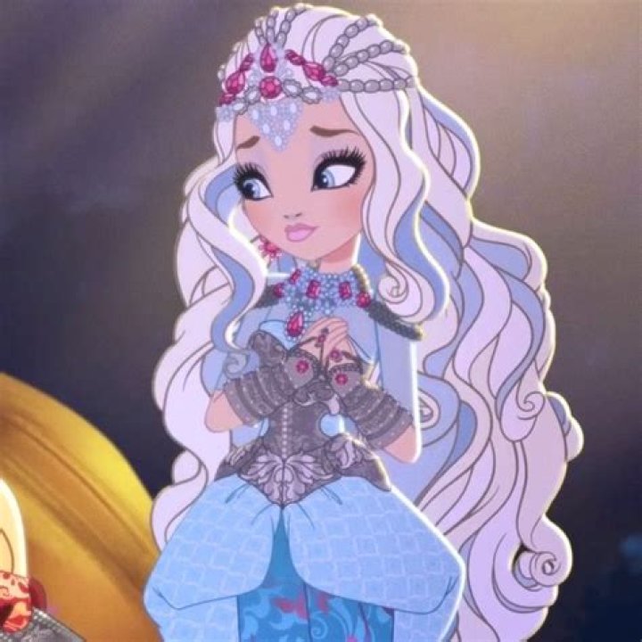 Who is Giles in Ever After High?