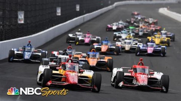 Why did SuperAmerica change its name to Speedway?